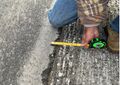 501-Unacceptable side gouging measurement.jpg